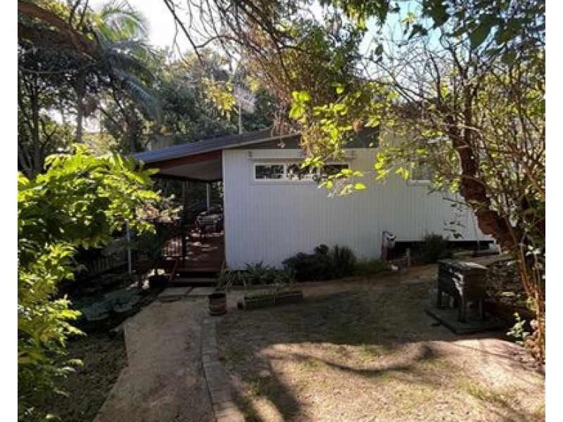5A South Scenic Road, Forresters Beach NSW 2260