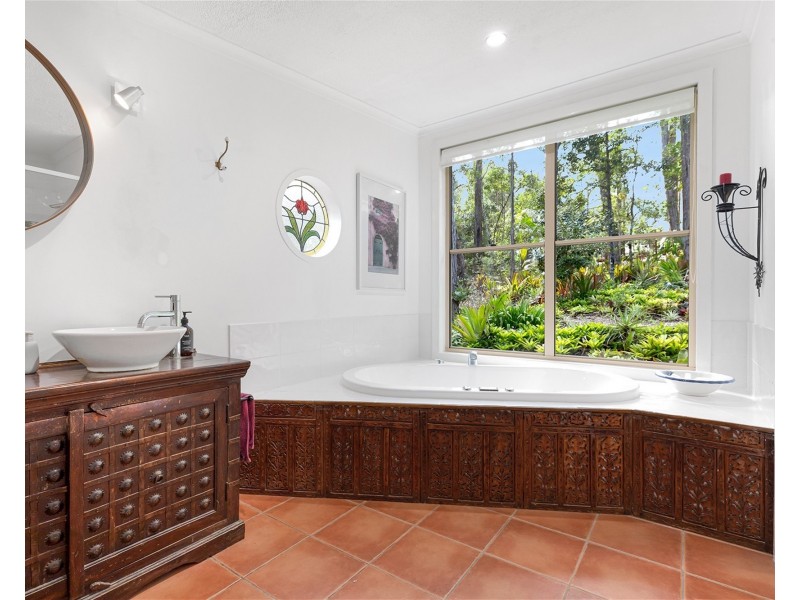 11 Gumleaf Close, Doonan QLD 4562