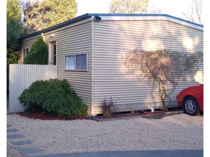 49B Sellick Drive, Croydon VIC 3136