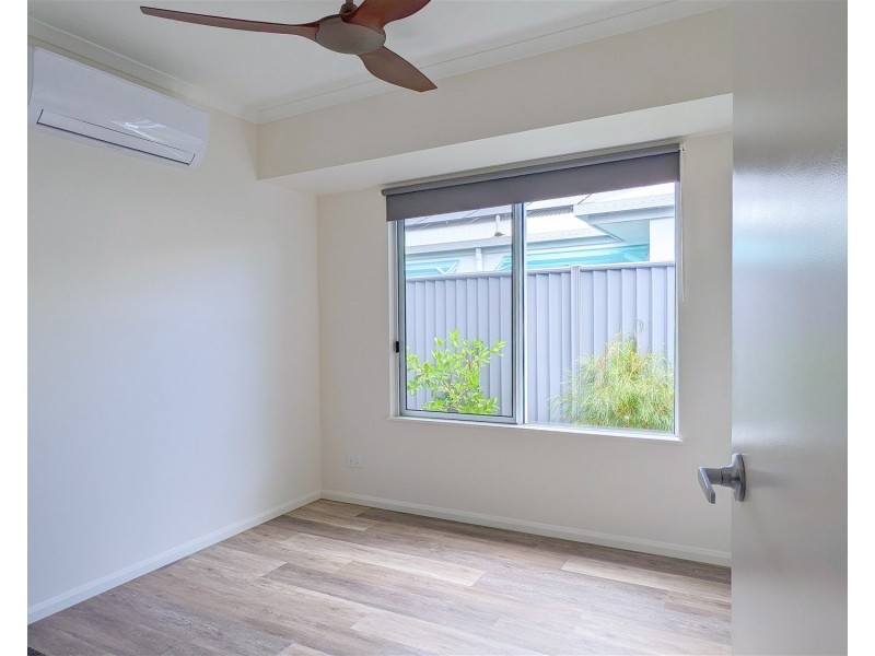 33 Wattle Street, Yorkeys Knob QLD 4878