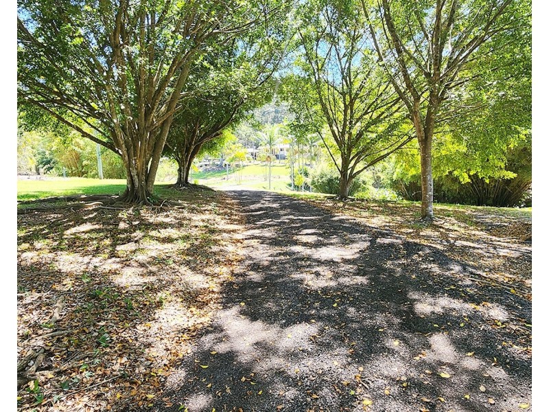 64 Atkinson Road, Kiamba QLD 4560