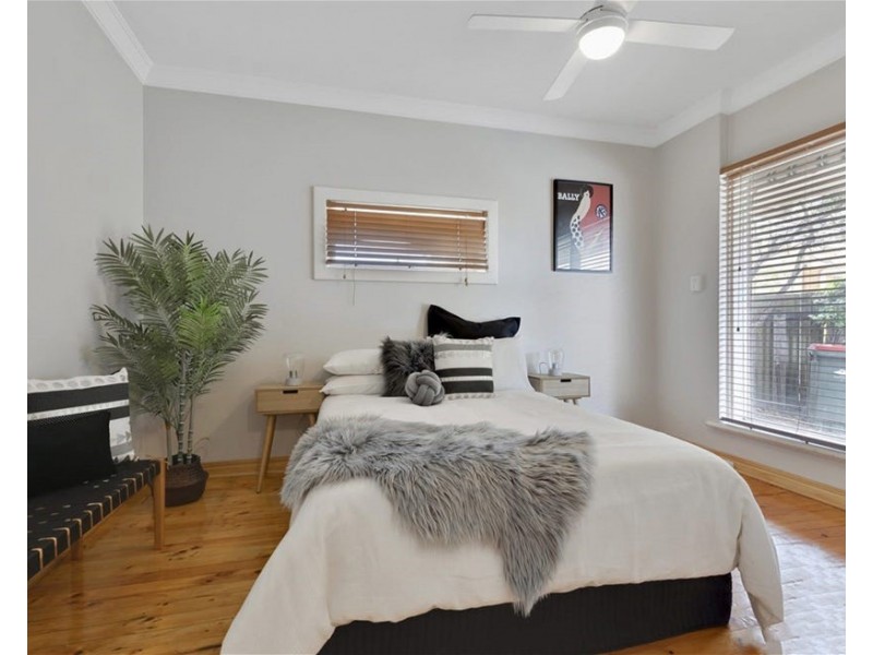 5/8 MacFarlane street, Glenelg North SA 5045