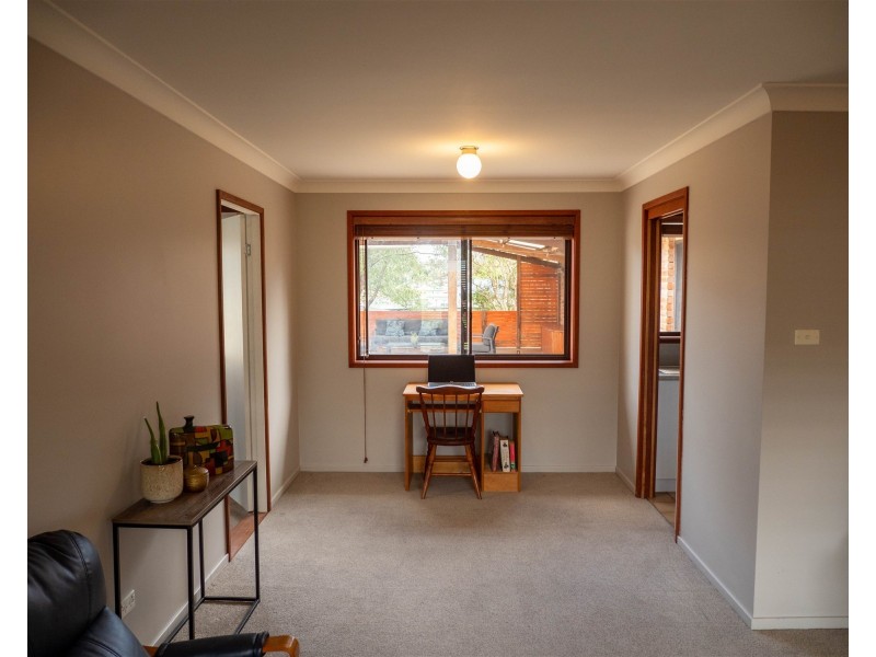 4 Lydon Crescent, West Nowra NSW 2541