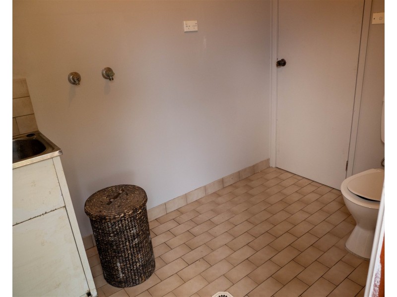 4 Lydon Crescent, West Nowra NSW 2541