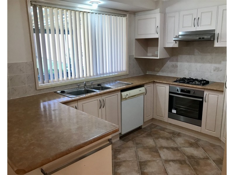 6 Kerang Court, Horsley NSW 2530