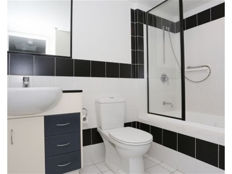 505/2865 Gold Coast Highway, Surfers Paradise QLD 4217