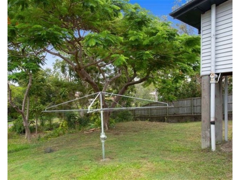 9  Napier Street, Carina Heights QLD 4152