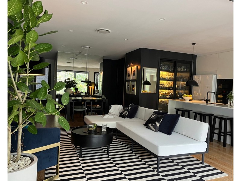 390  Simpsons road, Bardon QLD 4065