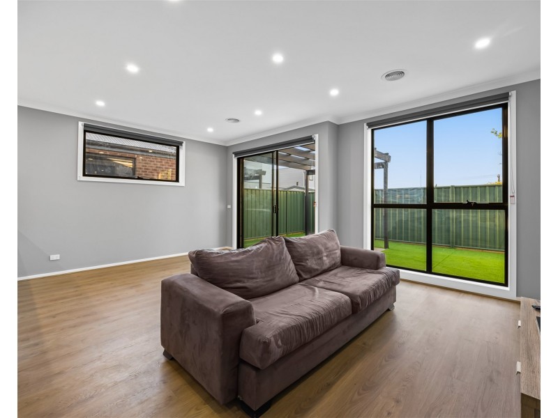 19 Stallion Place, Sebastopol VIC 3356