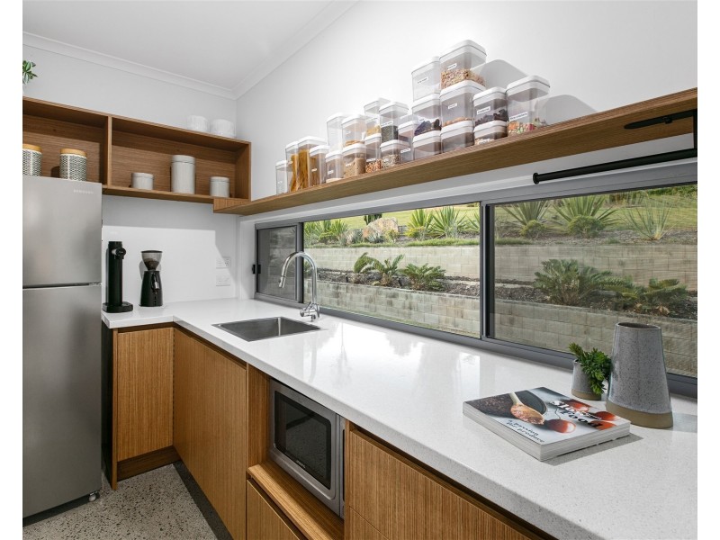 19 Coolwater Place, Rosemount QLD 4560