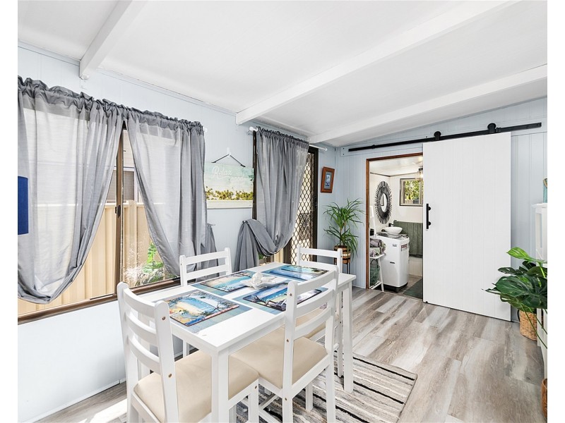 43 Frangipani Avenue, Green Point NSW 2251