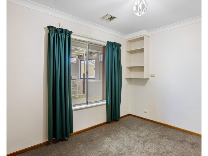 8 Darwendale Street, Huntfield Heights SA 5163