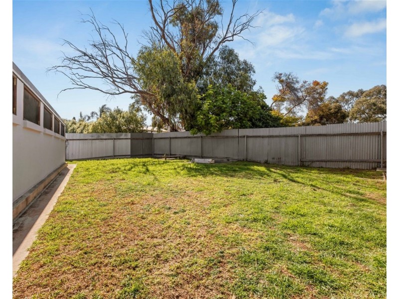 8 Darwendale Street, Huntfield Heights SA 5163