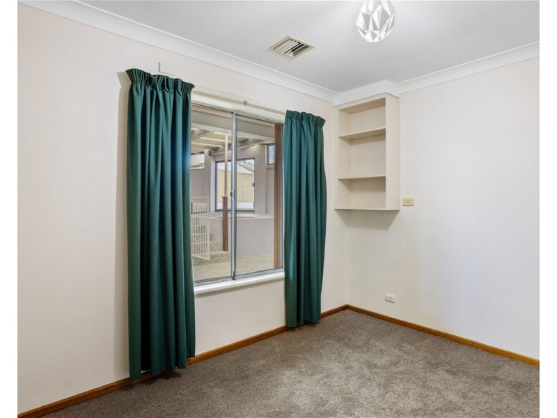 8 Darwendale Street, Huntfield Heights SA 5163