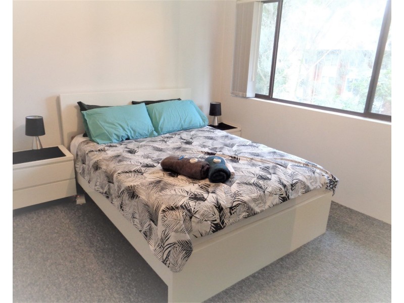 23/6-12  Hindmarsh Avenue, North Wollongong NSW 2500