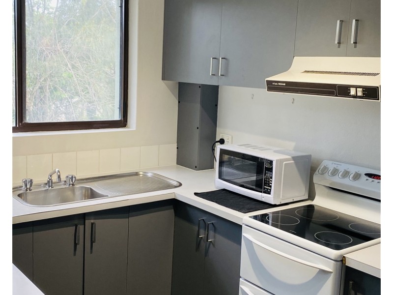 23/6-12  Hindmarsh Avenue, North Wollongong NSW 2500