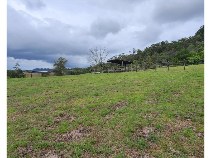 86 Atkinson Road, Kiamba QLD 4560