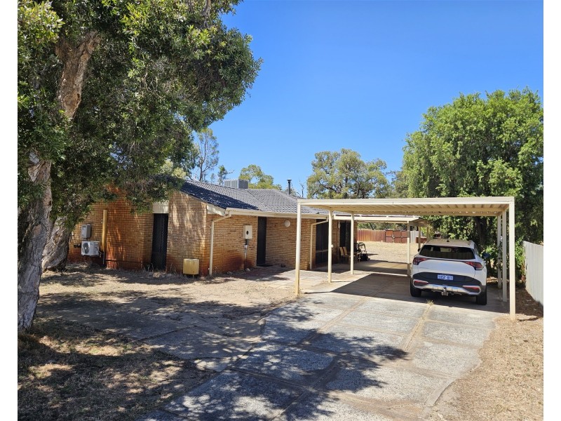16 Carcoola Avenue, Pinjarra WA 6208