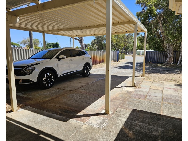 16 Carcoola Avenue, Pinjarra WA 6208