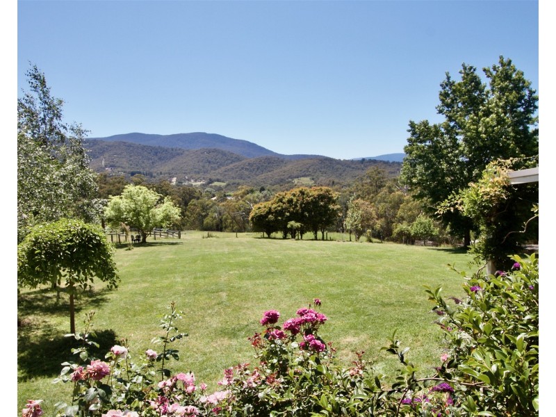 203 Ainsworth Avenue, Chum Creek VIC 3777