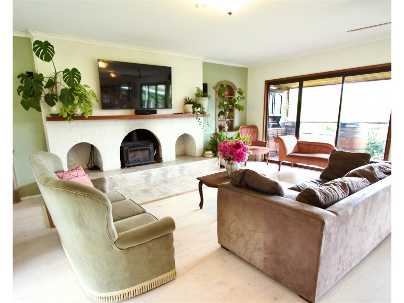 203 Ainsworth Avenue, Chum Creek VIC 3777