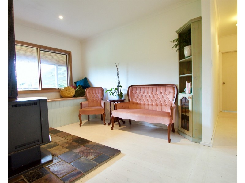 203 Ainsworth Avenue, Chum Creek VIC 3777