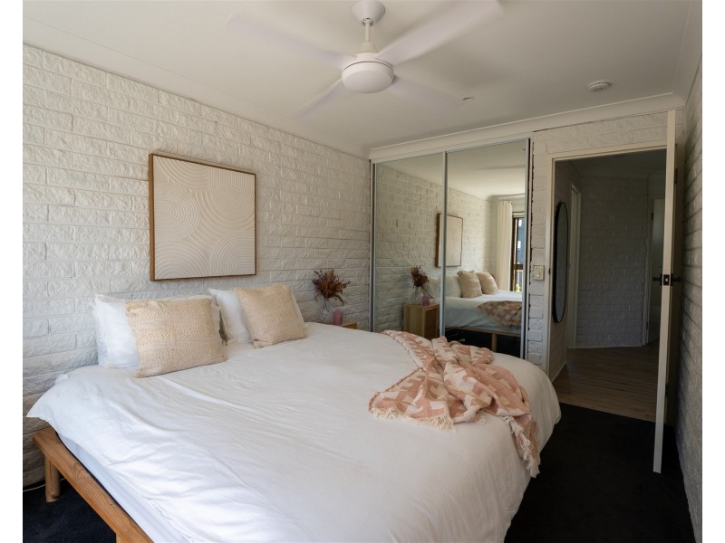 33/1374 GOLD COAST HIGHWAY, Palm Beach QLD 4221