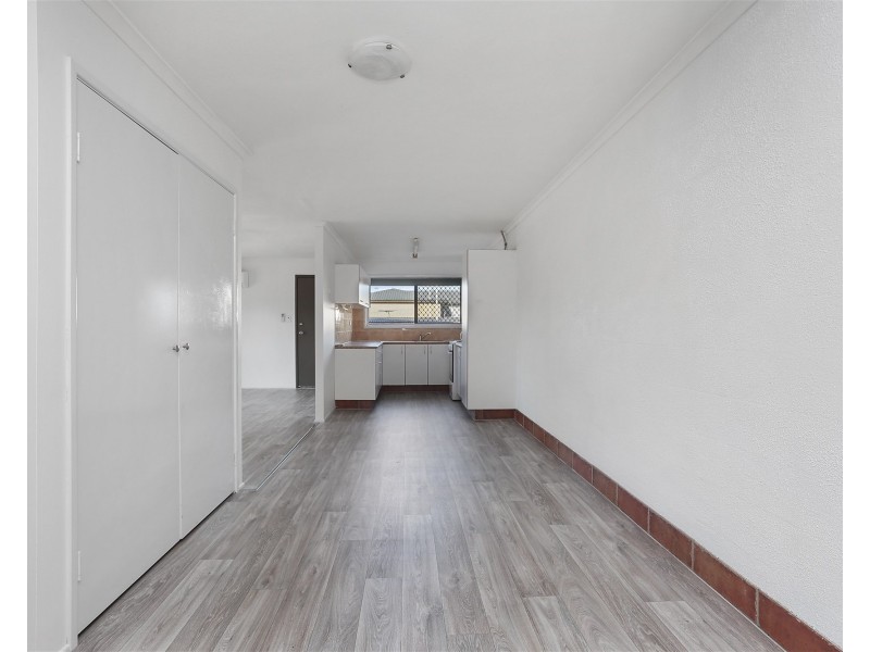 1/44 Defiance Road, Logan Central QLD 4114