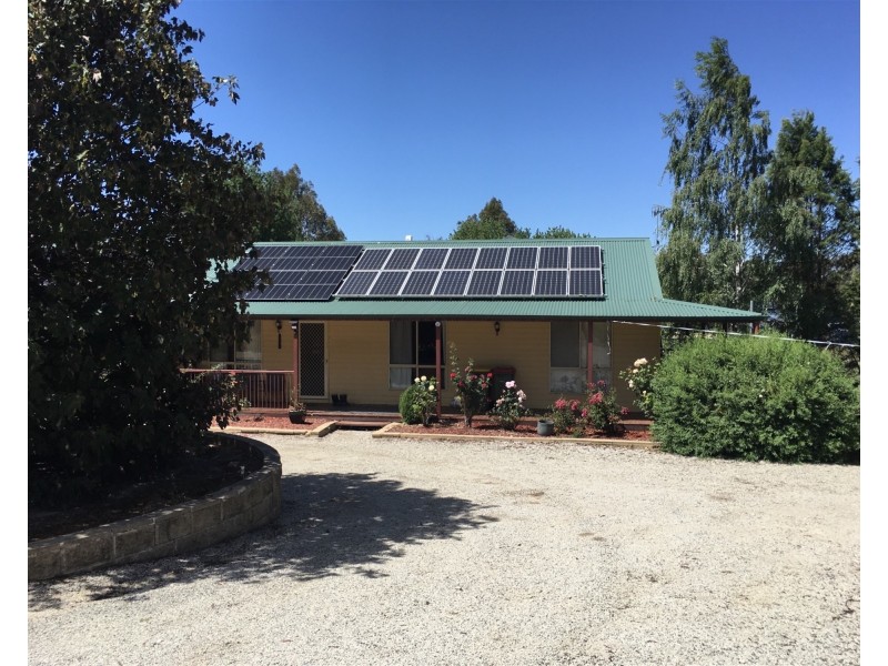 11 Park View Ave, Portland NSW 2847