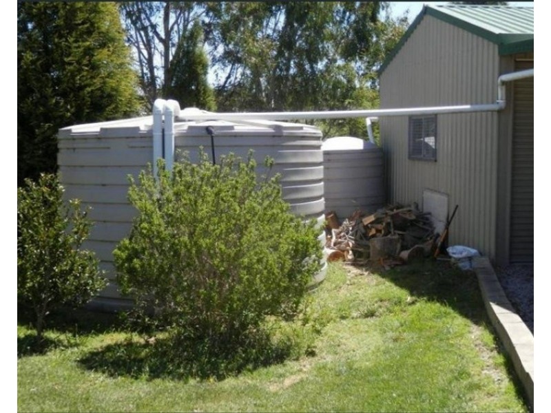 11 Park View Ave, Portland NSW 2847