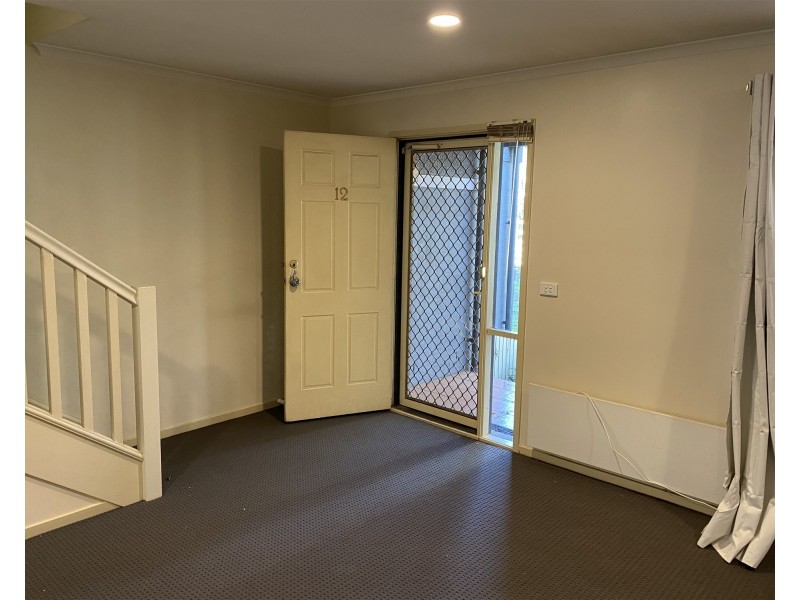 12 Cuffe walk, Kensington VIC 3031