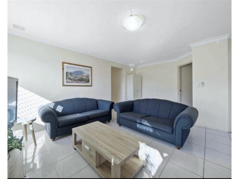 1/18 Stannard St, St James WA 6102