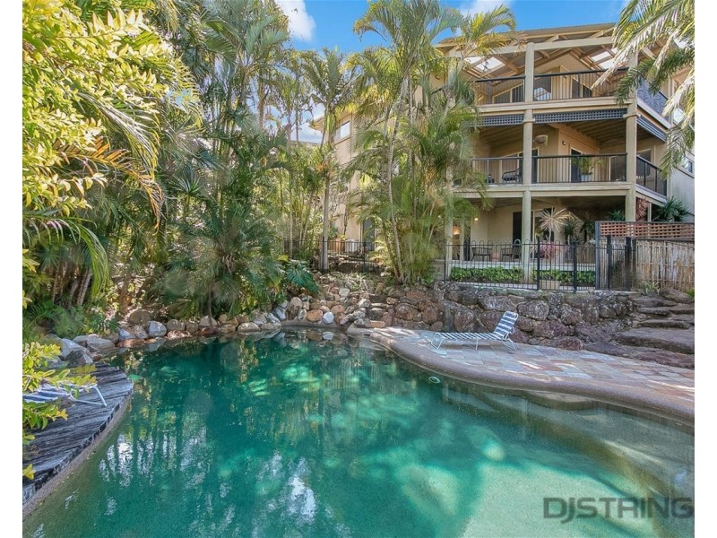 64 Oyster Point Road, Banora Point NSW 2486
