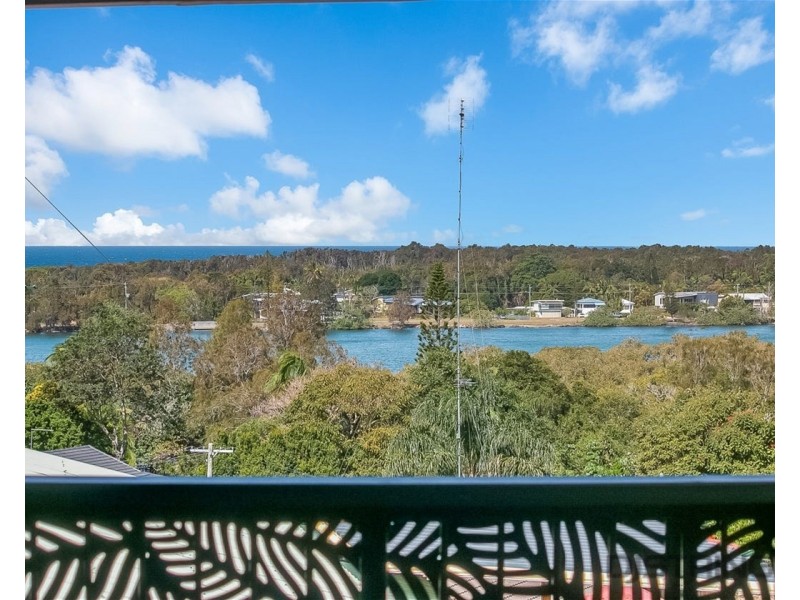 64 Oyster Point Road, Banora Point NSW 2486