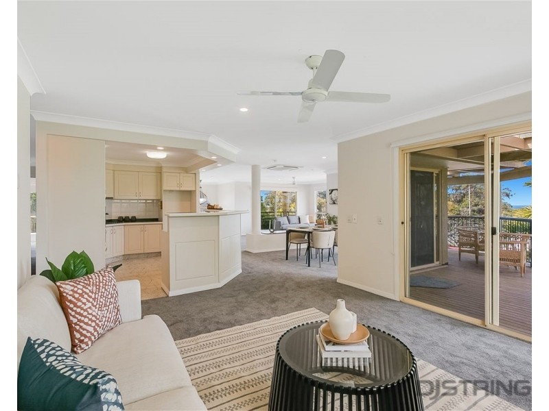 64 Oyster Point Road, Banora Point NSW 2486