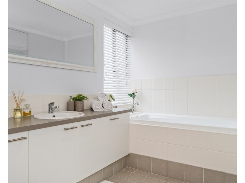 126 Foreshore Drive, Singleton WA 6175