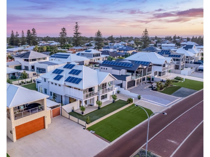 126 Foreshore Drive, Singleton WA 6175