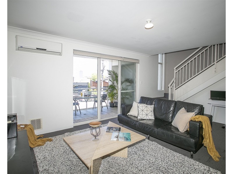 3/18  Brisbane Street, Perth WA 6000