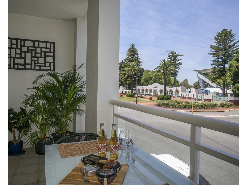 3/18  Brisbane Street, Perth WA 6000