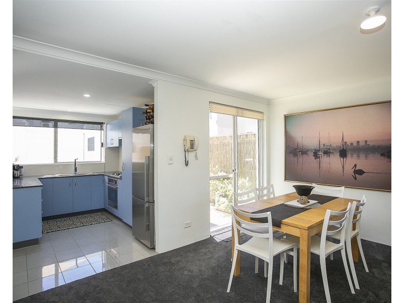 3/18  Brisbane Street, Perth WA 6000