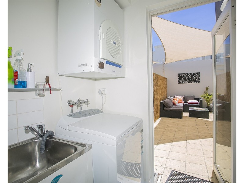 3/18  Brisbane Street, Perth WA 6000