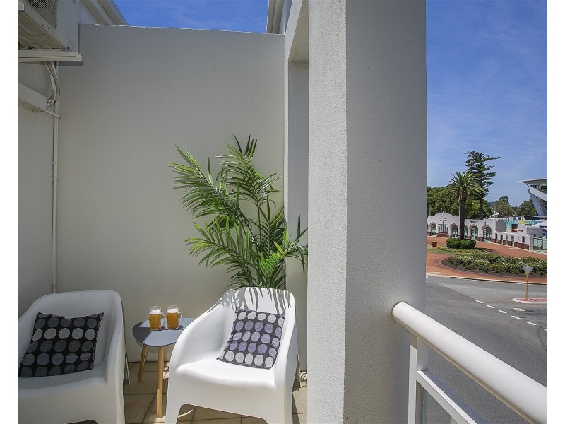 3/18  Brisbane Street, Perth WA 6000