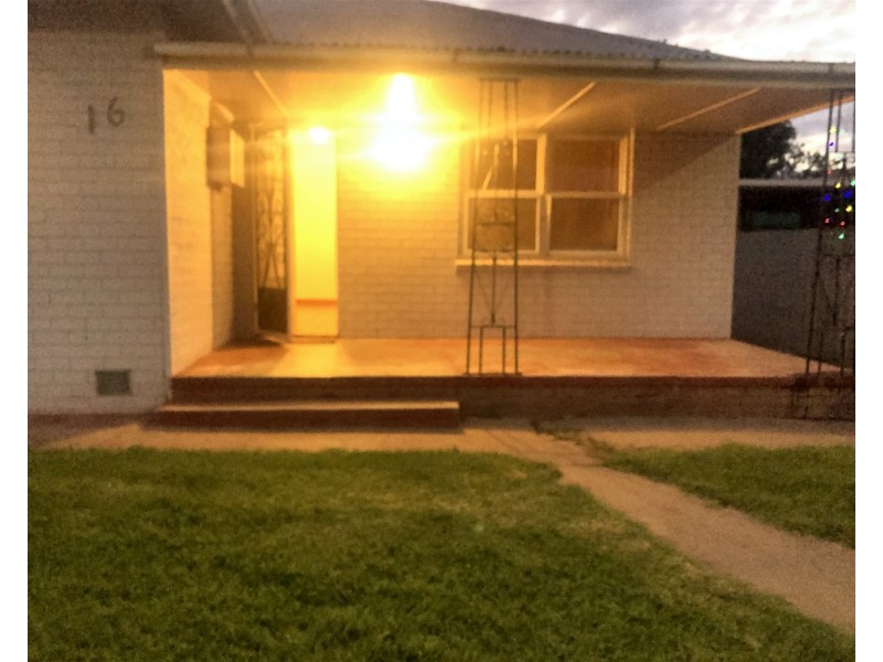 16 field st, Shepparton VIC 3630