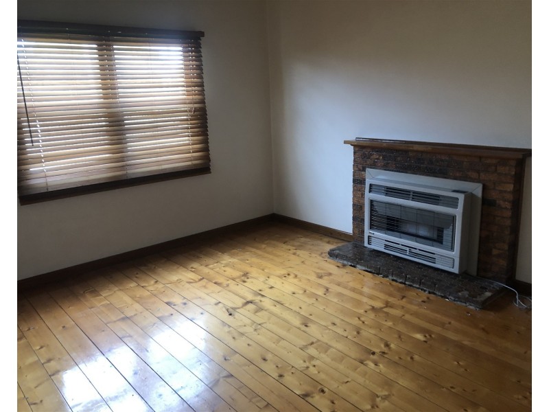 16 field st, Shepparton VIC 3630