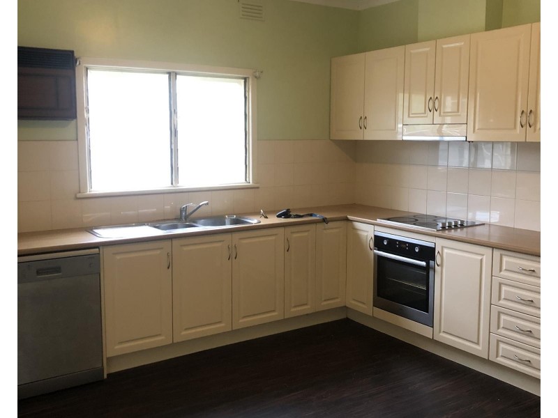 16 field st, Shepparton VIC 3630