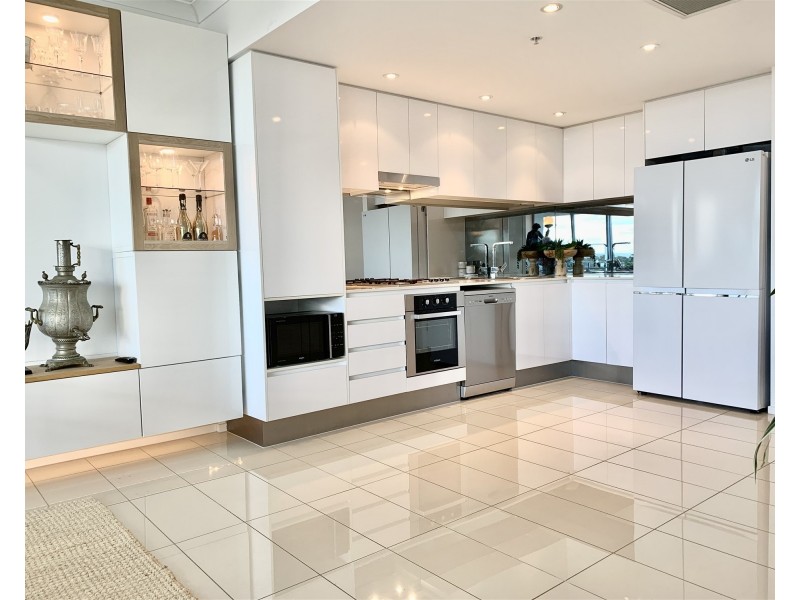 702/43 Harbour Town Drive, Biggera Waters QLD 4216