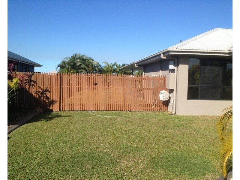 7 Fontwell Court, Mount Low QLD 4818