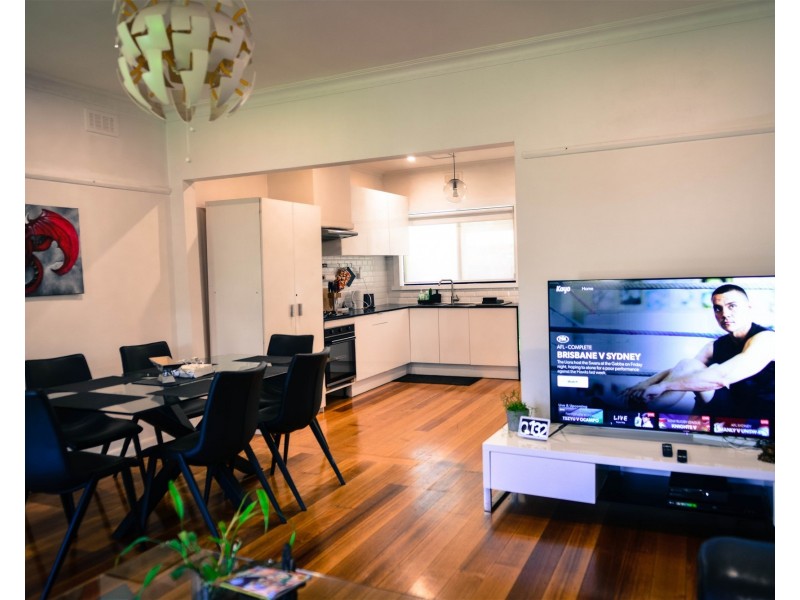 571 Pascoe Vale Rd, Oak Park VIC 3046