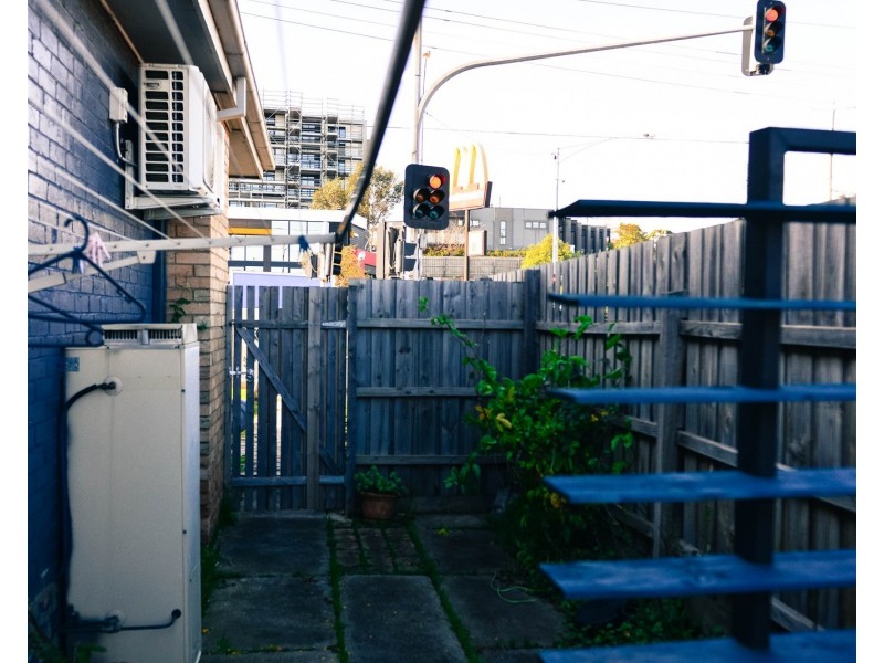 571 Pascoe Vale Rd, Oak Park VIC 3046