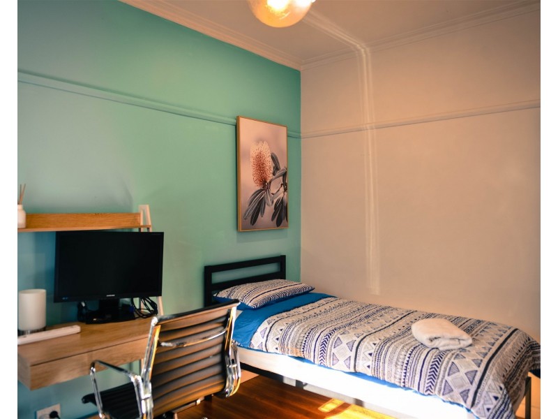 571 Pascoe Vale Rd, Oak Park VIC 3046